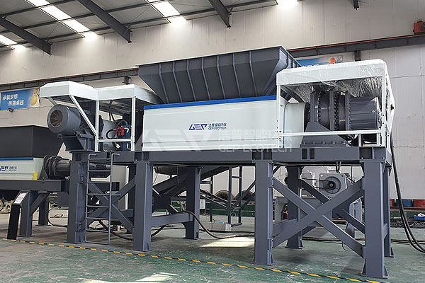 剪切式破碎機(jī)技術(shù)參數(shù)，雙軸剪切式破碎機(jī)工作原理介紹