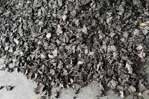 輪胎粉碎機(jī)多少錢一套？廢舊輪胎粉碎機(jī)價(jià)格