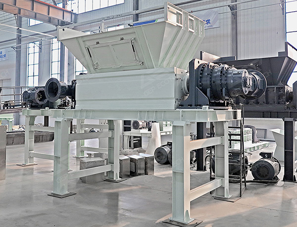 工業(yè)垃圾破碎機(jī)