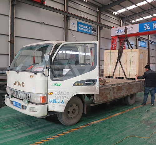 智能化餐廚有機垃圾破碎機發(fā)貨現(xiàn)場