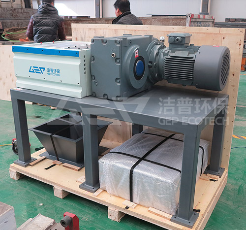 智能餐廚有機(jī)垃圾破碎機(jī)發(fā)貨現(xiàn)場(chǎng)