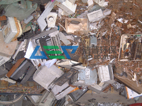 工業(yè)垃圾如何處理？工業(yè)垃圾破碎機(jī)成明智選擇