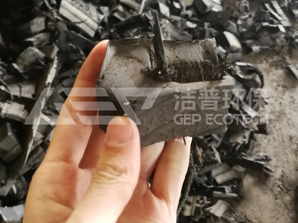 廢舊輪胎破碎處理設備生產線多少錢一套?