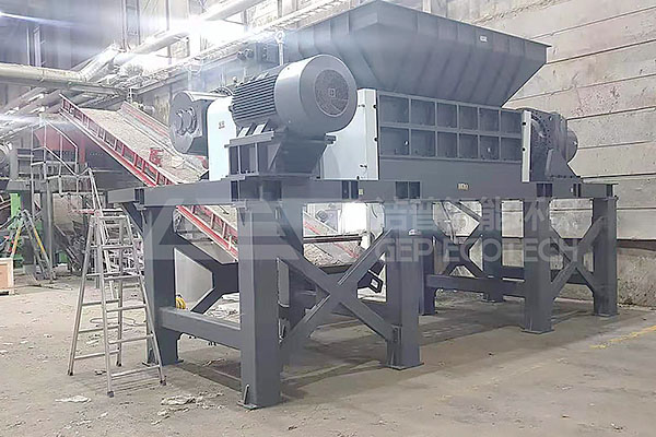 工業垃圾撕碎機