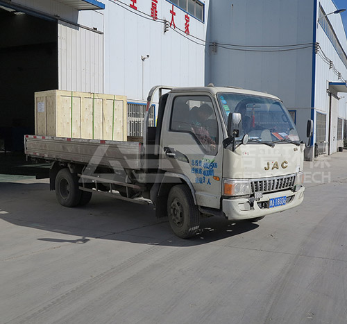 智能化餐廚有機垃圾破碎機發(fā)貨現(xiàn)場