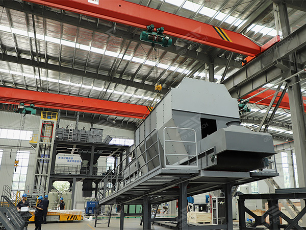 時(shí)產(chǎn)30噸的生活垃圾生產(chǎn)線現(xiàn)場(chǎng)