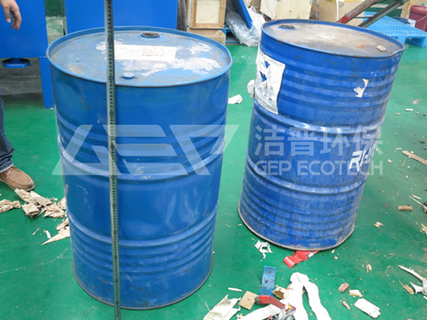 報(bào)廢化工桶破碎機(jī)