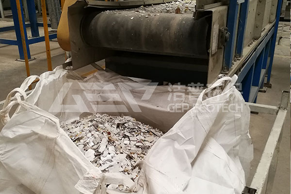 智能電子垃圾破碎機(jī)生產(chǎn)線,舊家電拆解破碎處理流程現(xiàn)場(chǎng)