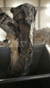 汽車破碎機工作現場